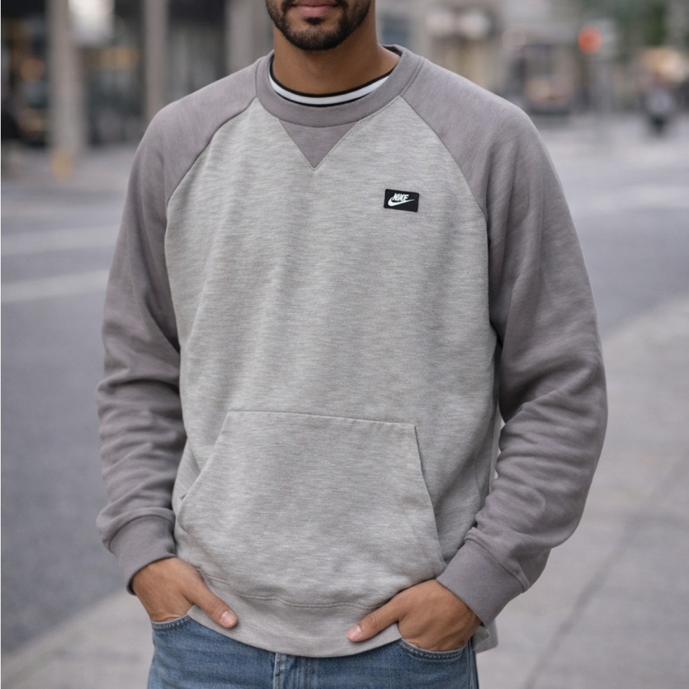 Nike Unisex Medium Gray Crewneck Sweatshirt Athletic Casual Pullover